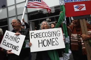 UN GRUPO de manifestantes protestaba ayer en Nueva Yor contra el BofA. / Foto por: John Moore / Getty Images